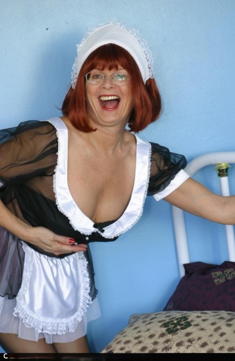 granny seduces maid