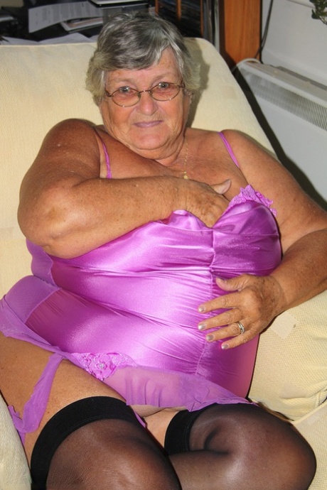 plump brunette granny sex image