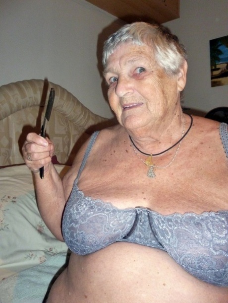Grandma Libby naked photo