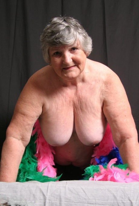 Grandma Libby sex photo
