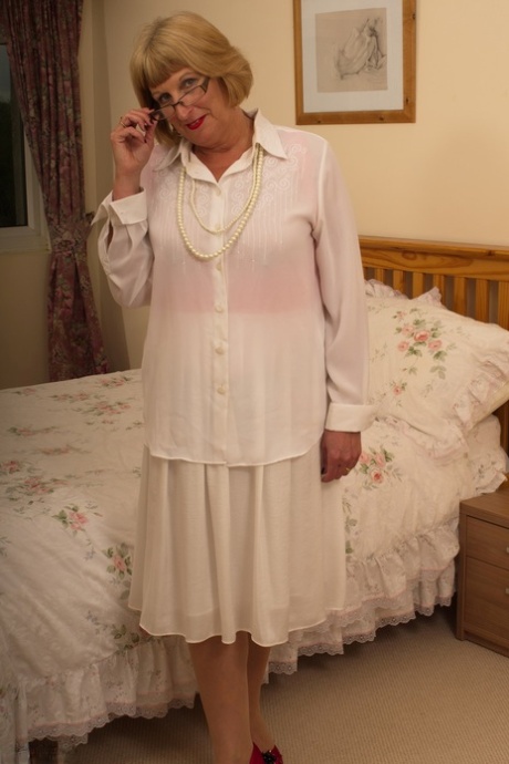 british granny nylons