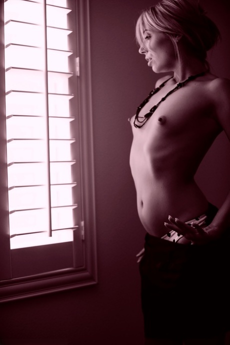 Hannah West nude photo